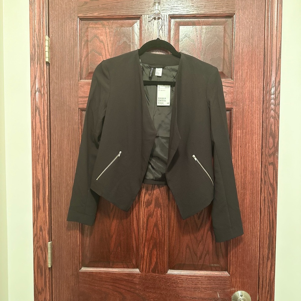 Relaxed fit crop blazer